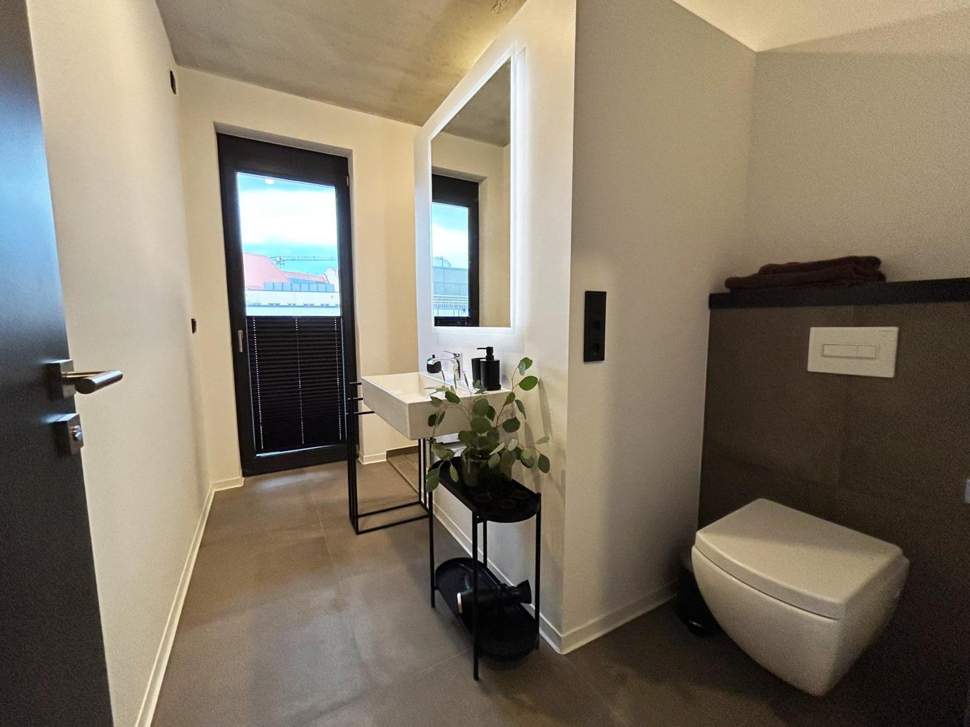 Eiwelhome - Stilvoll, Urban-Ruhig Schlafen, Bahnhofsnah, Balkon Erfurt Ngoại thất bức ảnh