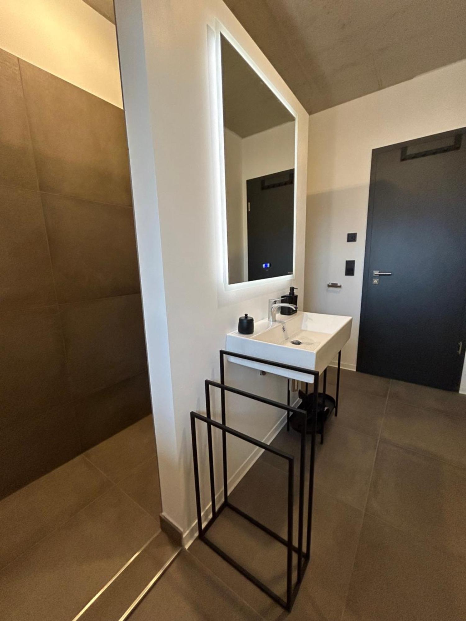 Eiwelhome - Stilvoll, Urban-Ruhig Schlafen, Bahnhofsnah, Balkon Erfurt Ngoại thất bức ảnh