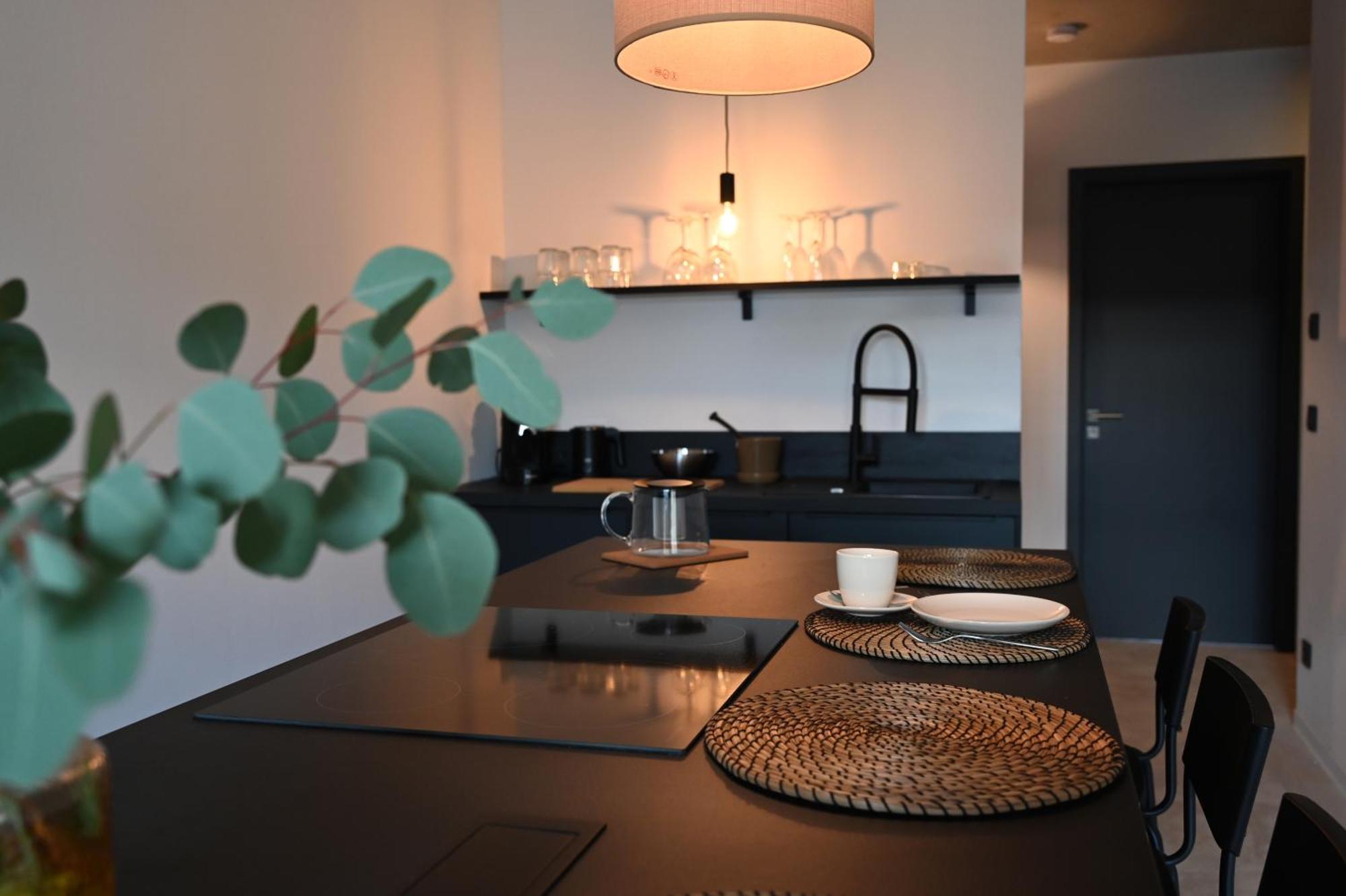 Eiwelhome - Stilvoll, Urban-Ruhig Schlafen, Bahnhofsnah, Balkon Erfurt Ngoại thất bức ảnh